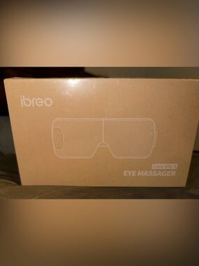BNIB - Heated Eye Massager from iBreo. Migraine/Headache relief. Never opened!